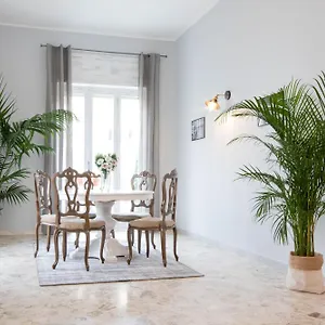 rudiae-boutique.lecce-hotels.com/