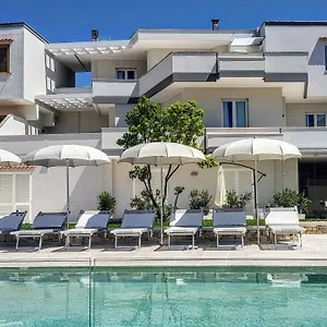 villa-felicia.lecce-hotels.com/